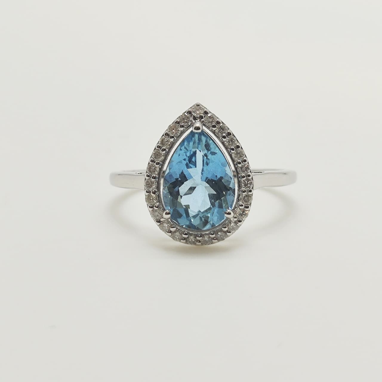 Anillo Oro Blanco Gota Aguamarina Y Brillantes