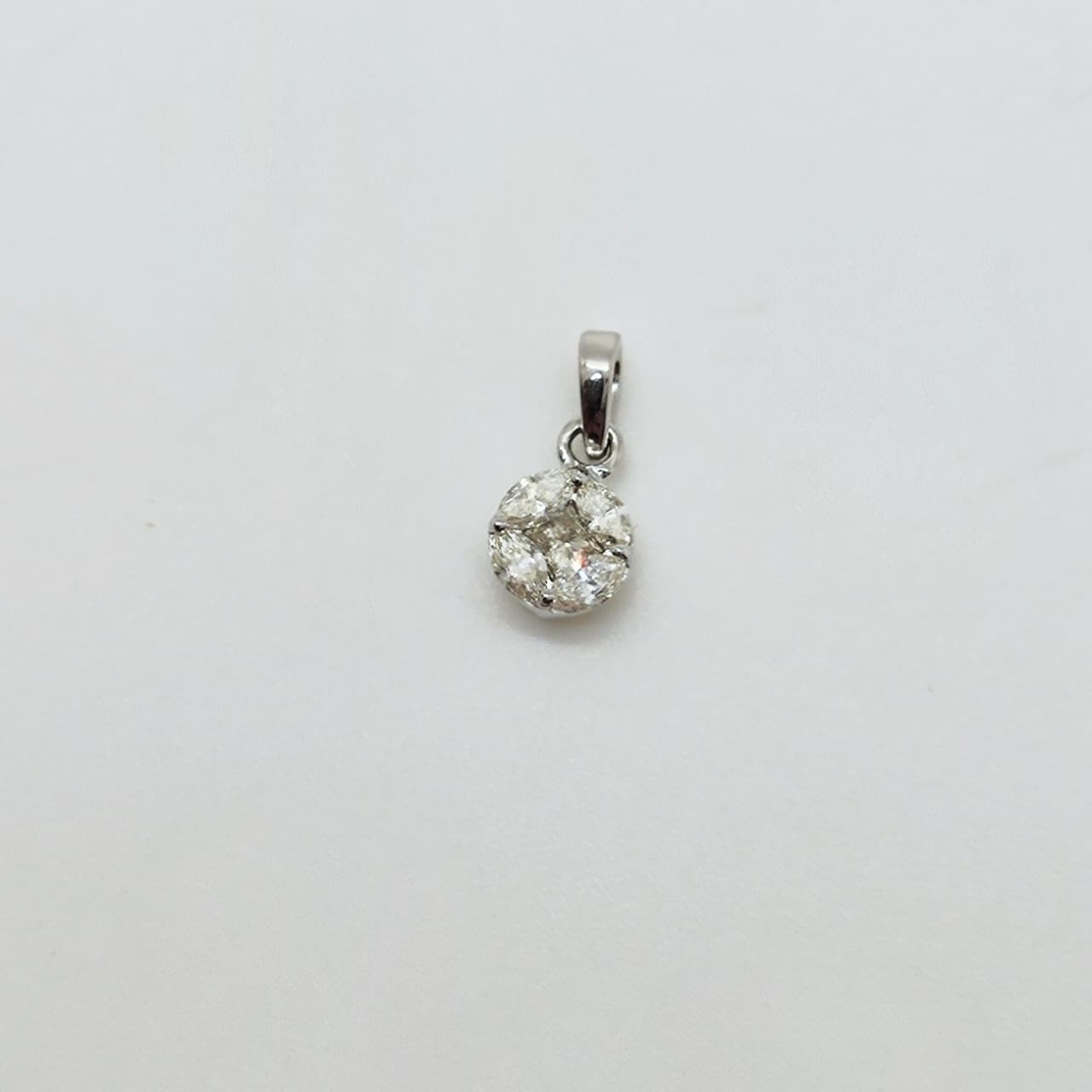 Colgante Oro Blanco 18K Redondo Brillantes