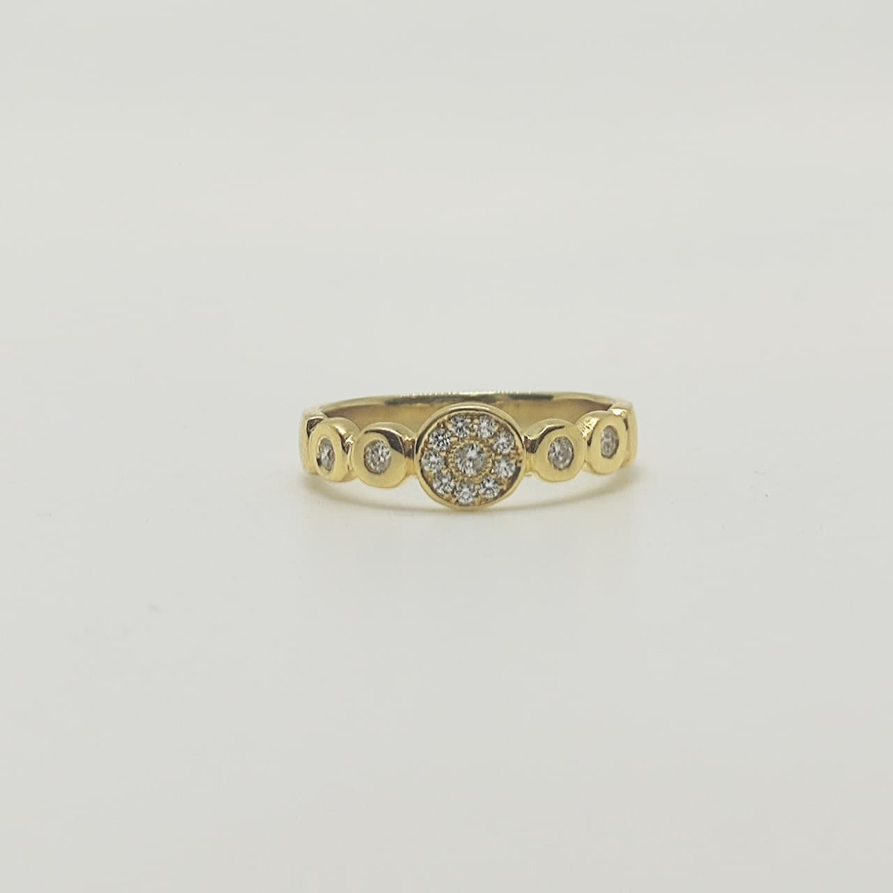 Anillo Circulos de brillantes Oro Amarillo 18K
