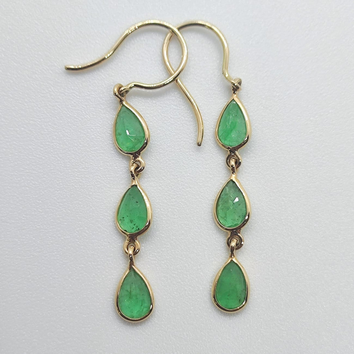 Aros Oro Amarillo Gotas De Esmeraldas