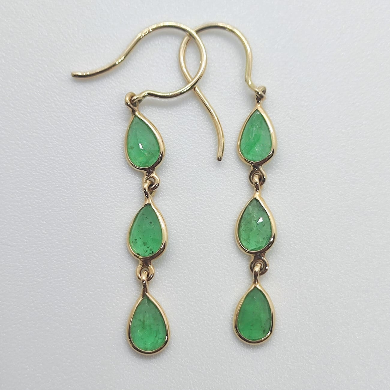 Aros Oro Amarillo Gotas De Esmeraldas