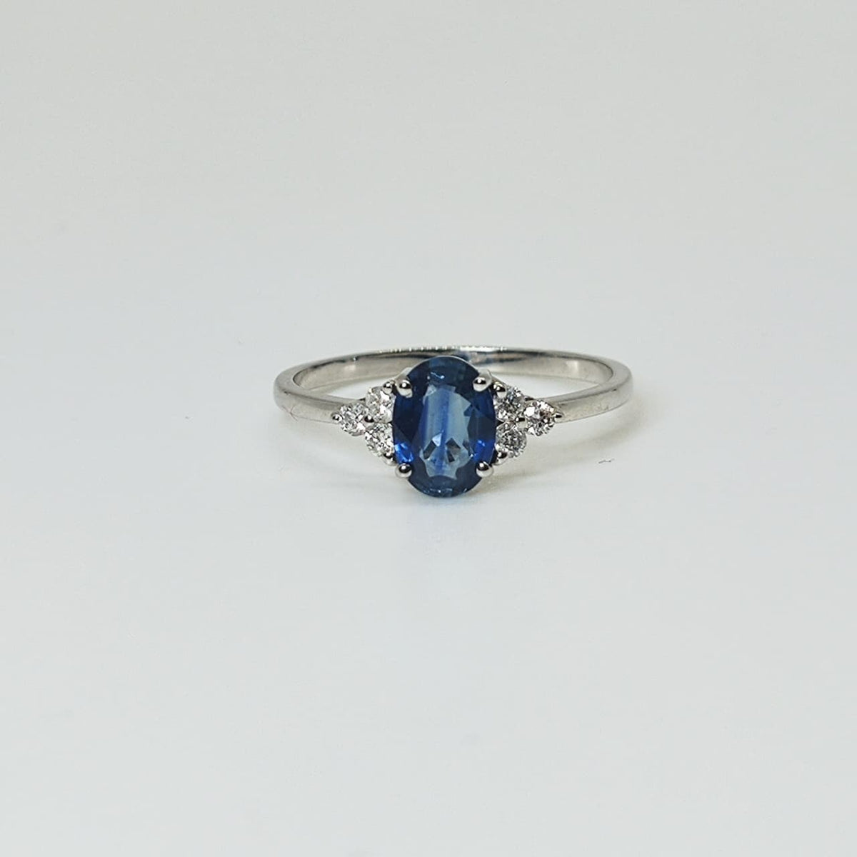 Anillo Zafiro Oval