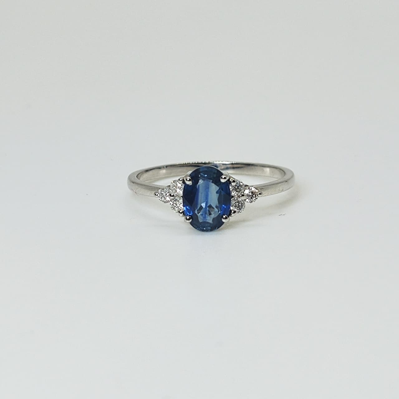 Anillo Zafiro Oval