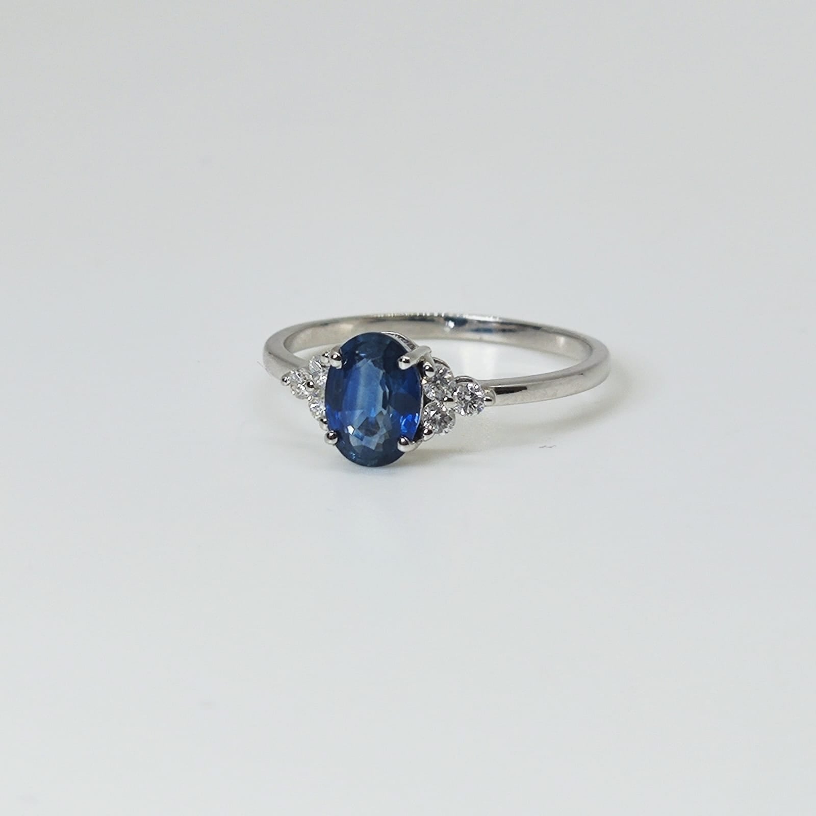 Anillo Zafiro Oval