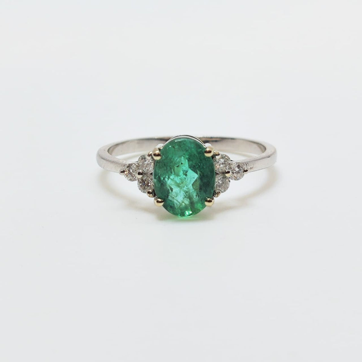 Anillo Esmeralda Oval