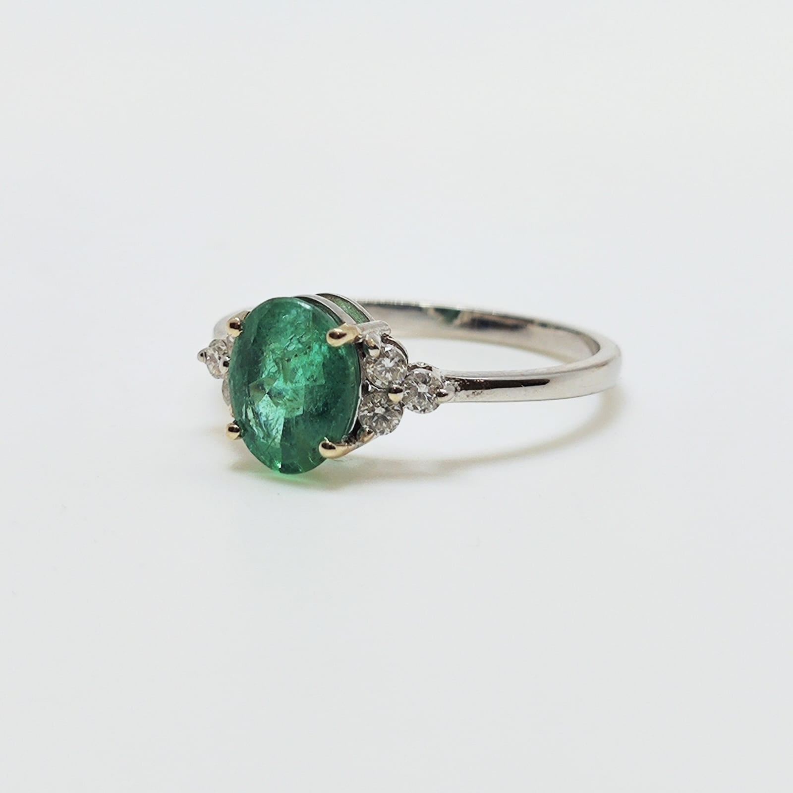 Anillo Esmeralda Oval