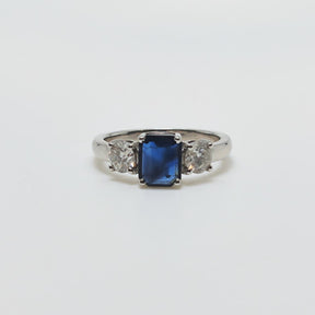 Anillo Zafiro Corte Esmeralda
