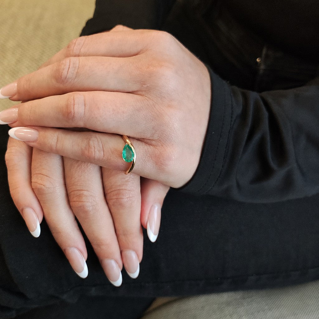Pinky Ring Esmeralda