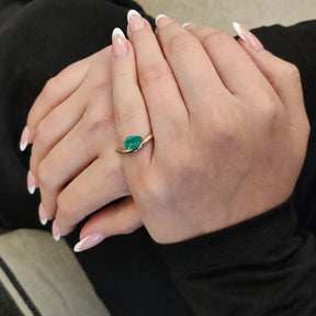 Pinky Ring Esmeralda