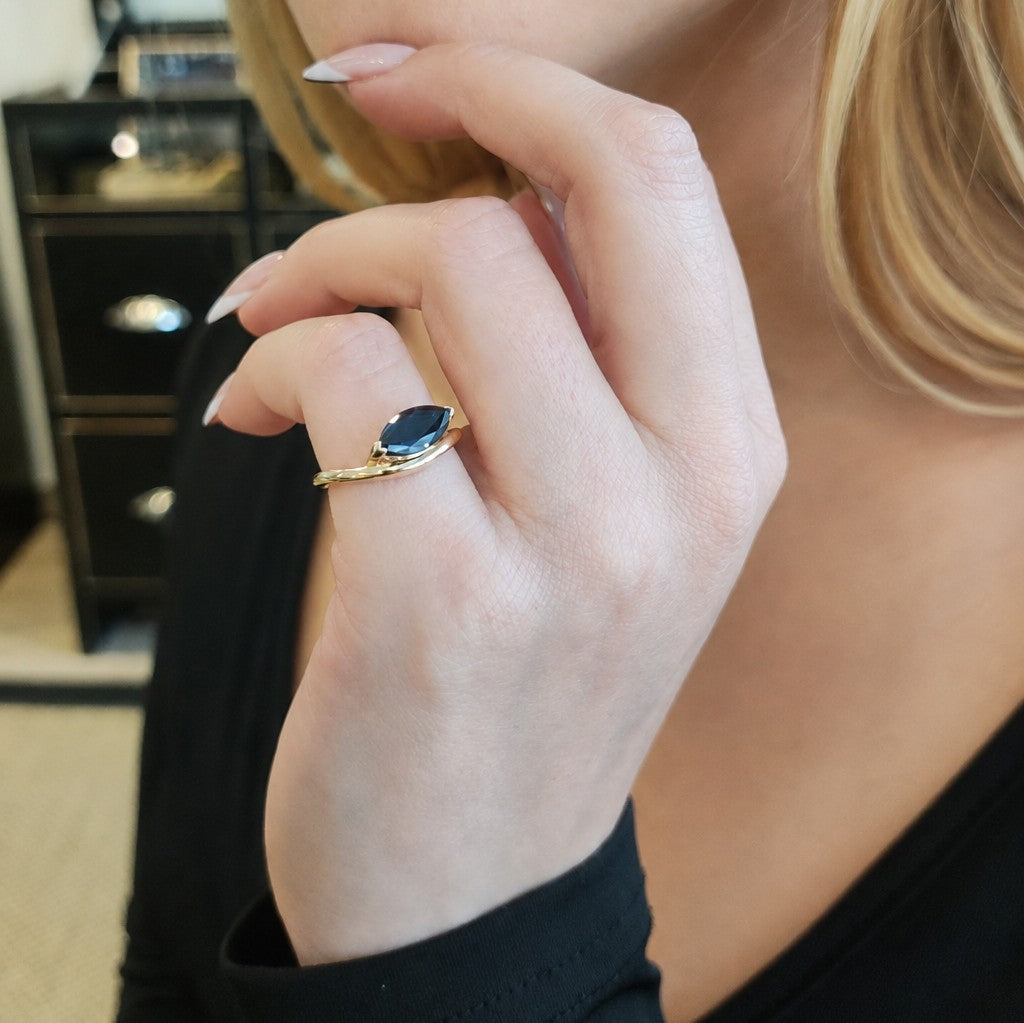 Pinky Ring Zafiro