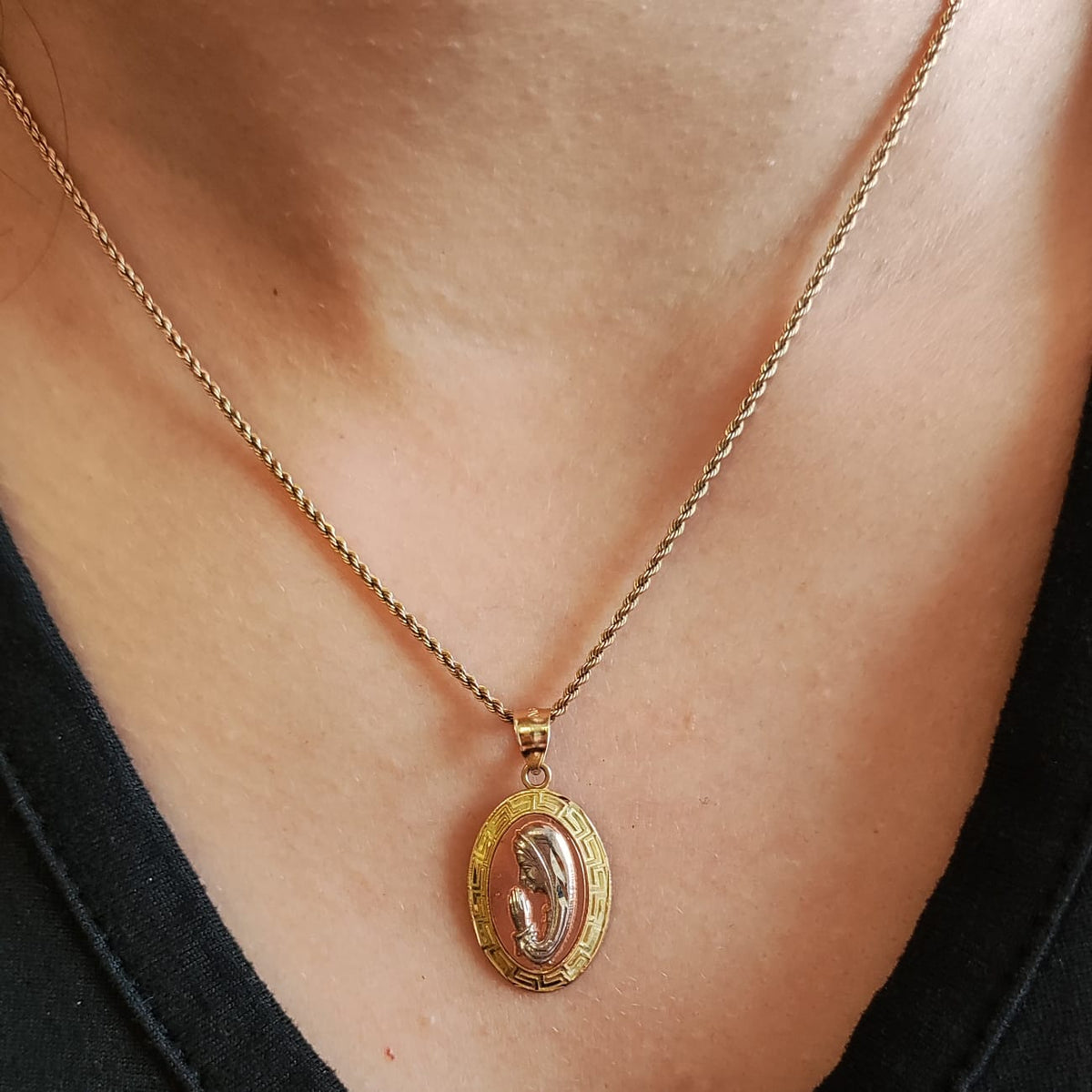 Medalla Virgen Oro Amarillo Blanco Y Rosado