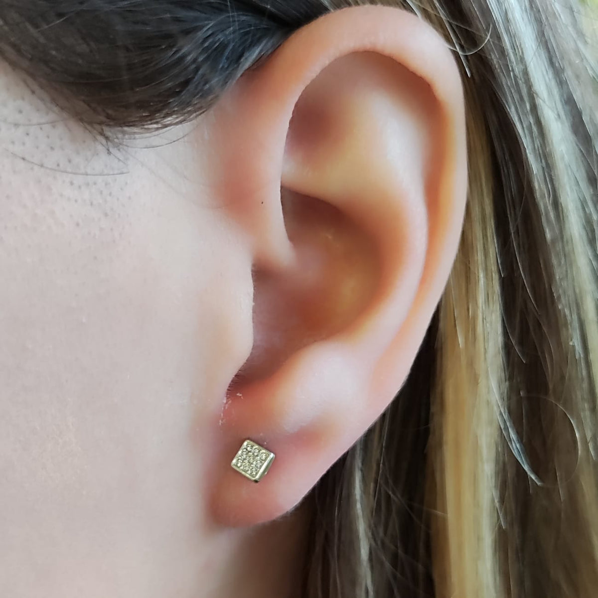 Aros Cuadrados Oro Blanco