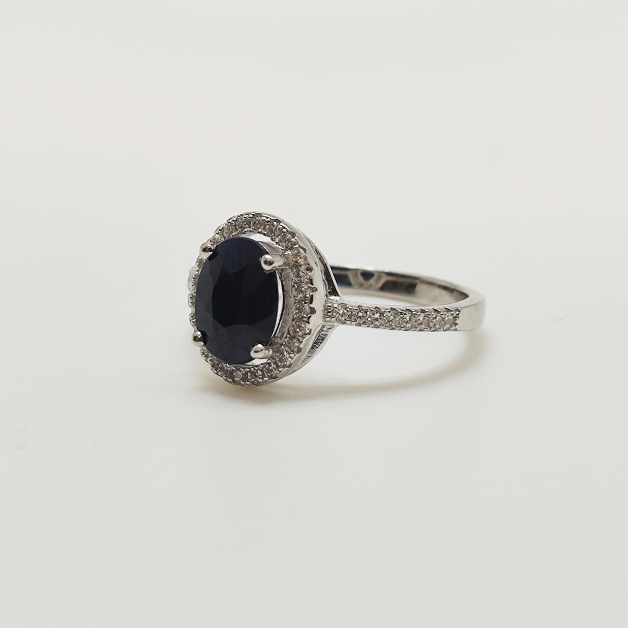 Anillo Zafiro Oval Plata Rodinada Circones