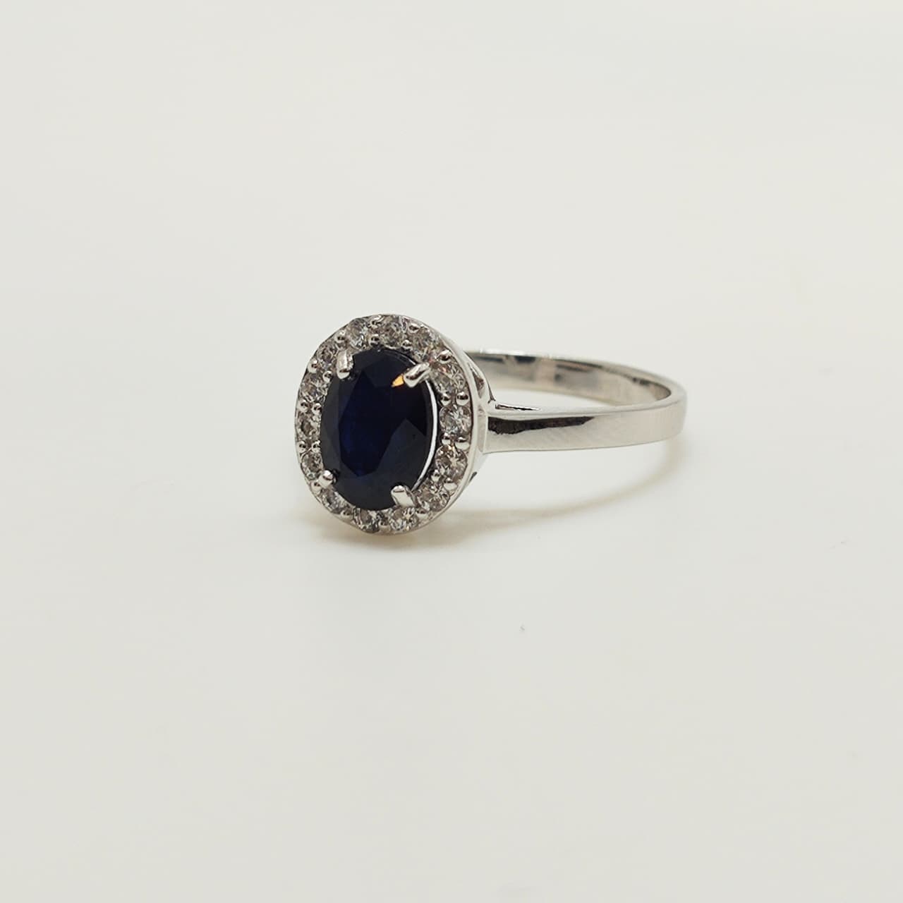 Anillo Zafiro Oval Plata Rodinada
