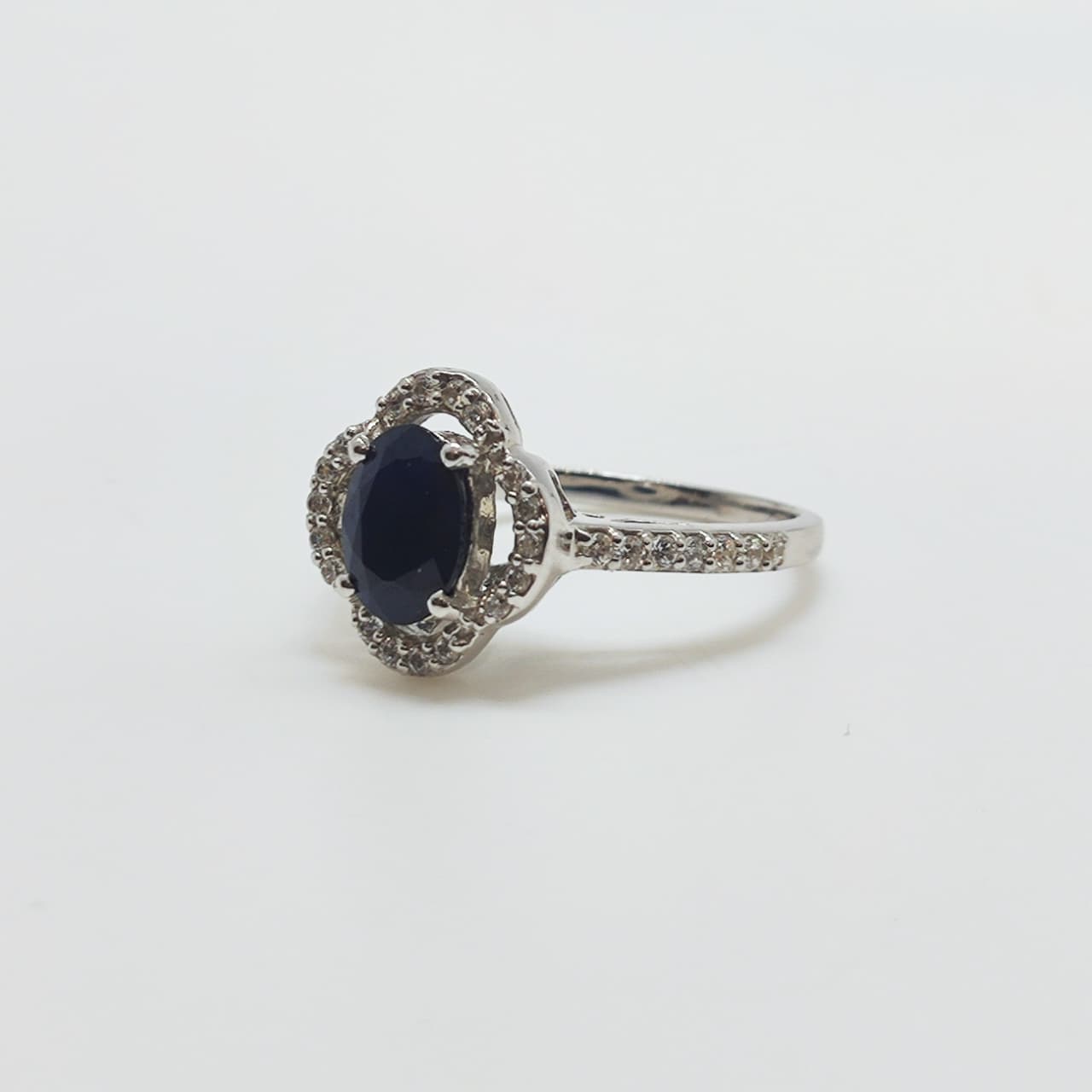 Anillo Roseta Oval Zafiro Plata Rodinada