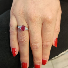 Anillo Rubí Rectangular Plata Rodinada