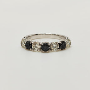 Anillo Diamantes Blancos Y Negros