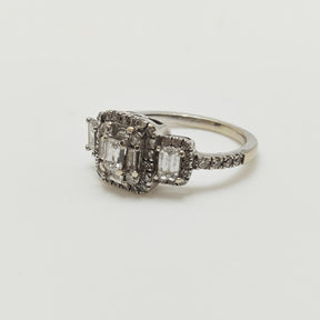 Anillo Placa Triple Baguette