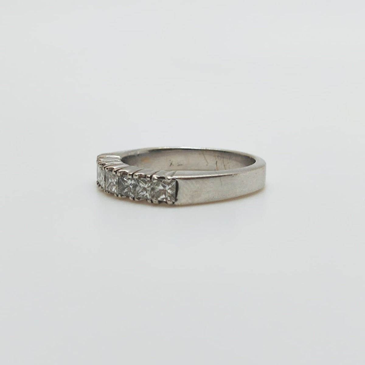 Anillo Oro Blanco 7 Diamantes