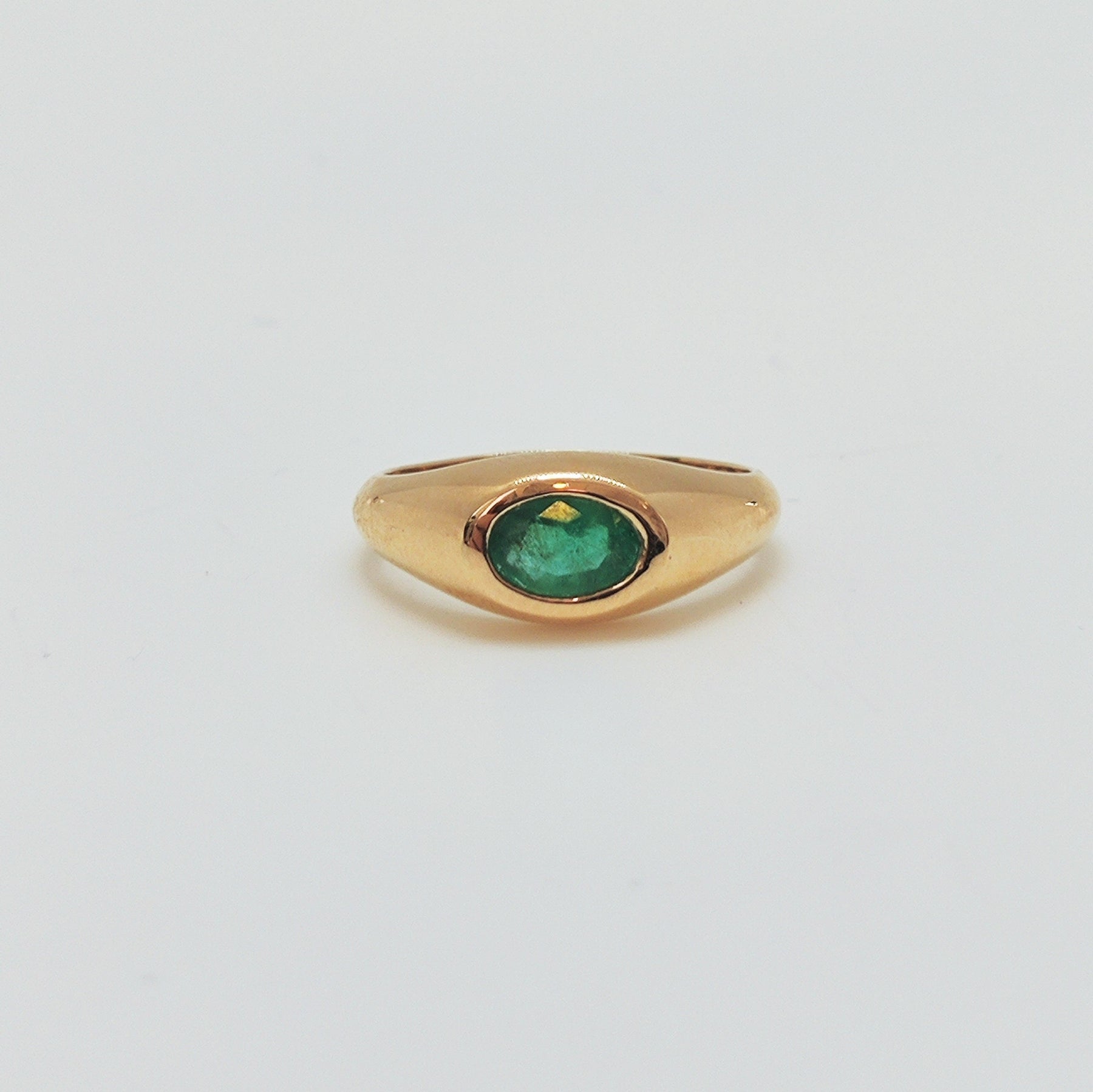 Pinky Ring Esmeralda Oval