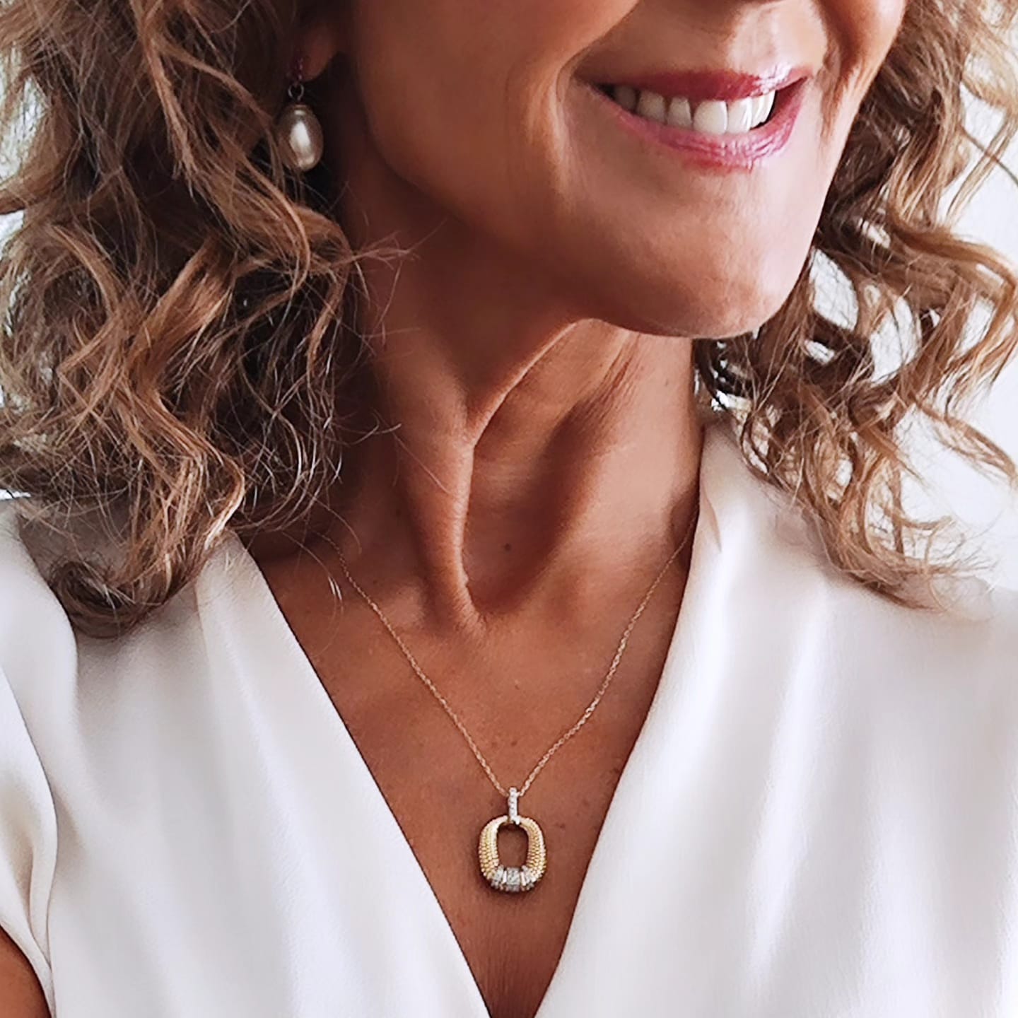 Collar Oval Brillantes
