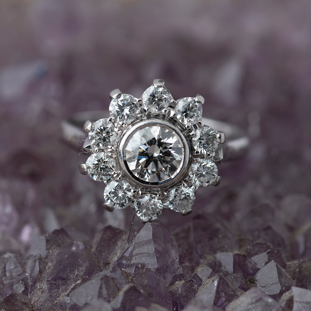 Anillo Flor Diamantes Corte Brillante